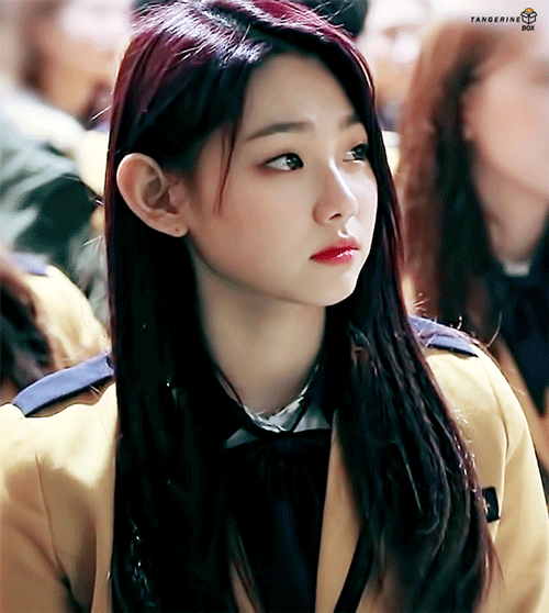 강미나 졸업식날.gif | 인스티즈