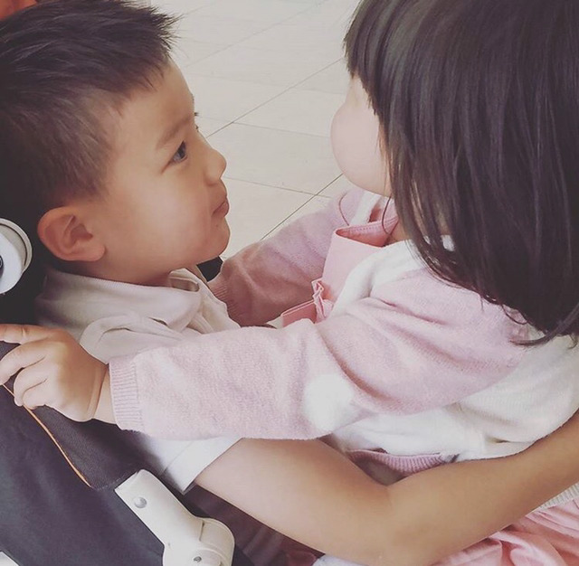 폭풍성장하고 있는 리키김 막내딸 태라ㅠㅠ(feat.태남매 일상사진) | 인스티즈