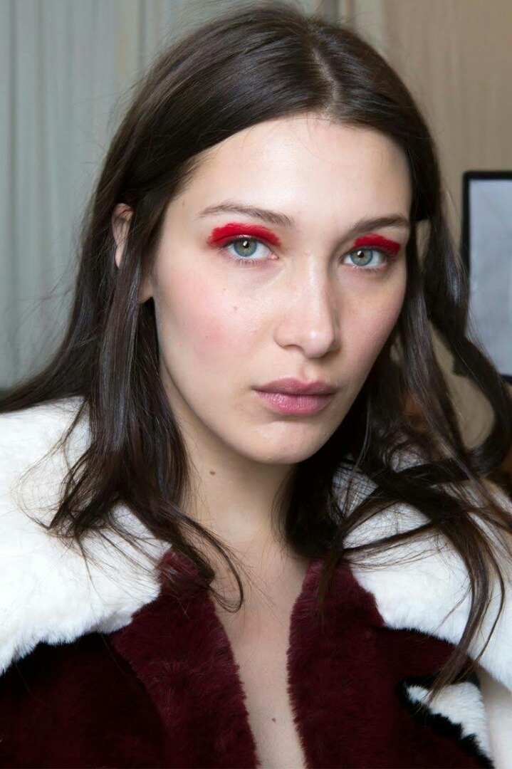 외국 잡지에서 패션위크를 통해 예측한 2017 가을&겨울 메이크업 트렌트 | 인스티즈