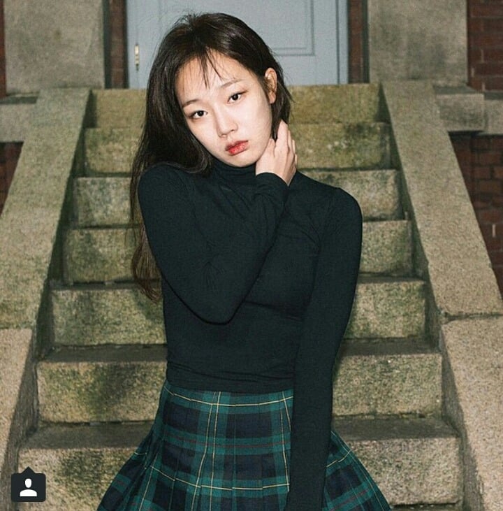 길거리에서 쉽게 볼 수 있는 훈녀같은 외모를 가진 여자배우.jpg | 인스티즈