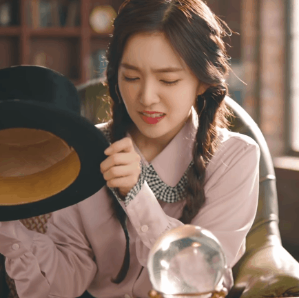 반지 찾는 아이린.gif | 인스티즈