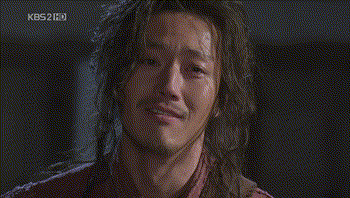 사극에서 불쌍한 주인공 투탑.gif | 인스티즈