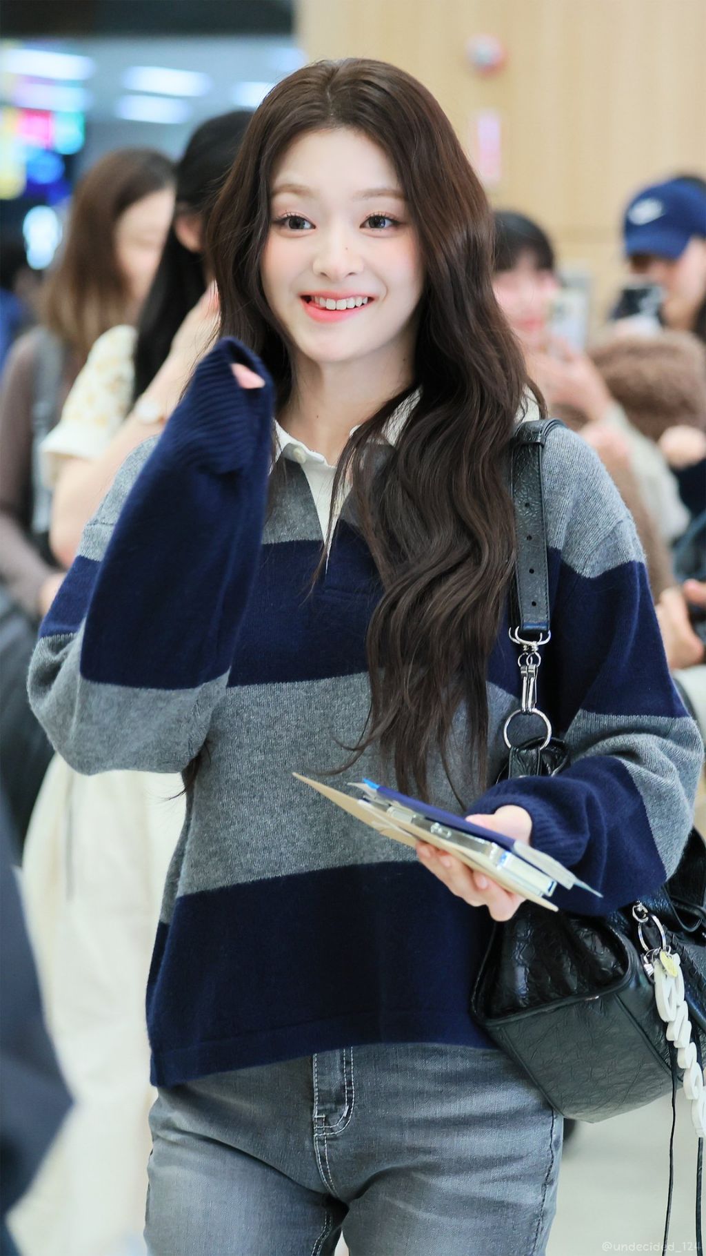 얼굴이 제법인 후로미스나인 이나경 근황.jpg | 인스티즈