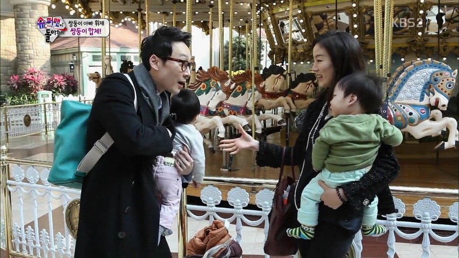 [슈퍼맨이돌아왔다] 잘 어울리는 이휘재 문정원 부부.jpg | 인스티즈