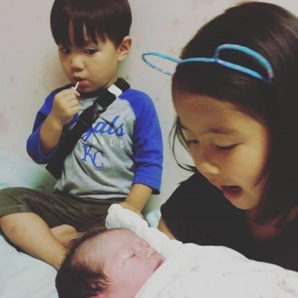 폭풍성장하고 있는 리키김 막내딸 태라ㅠㅠ(feat.태남매 일상사진) | 인스티즈