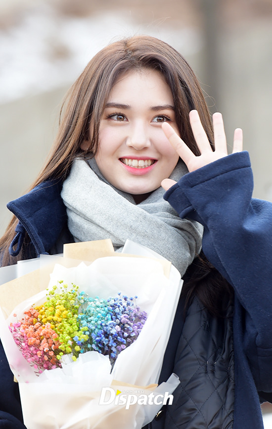오늘자 중졸 전소미.jpg | 인스티즈