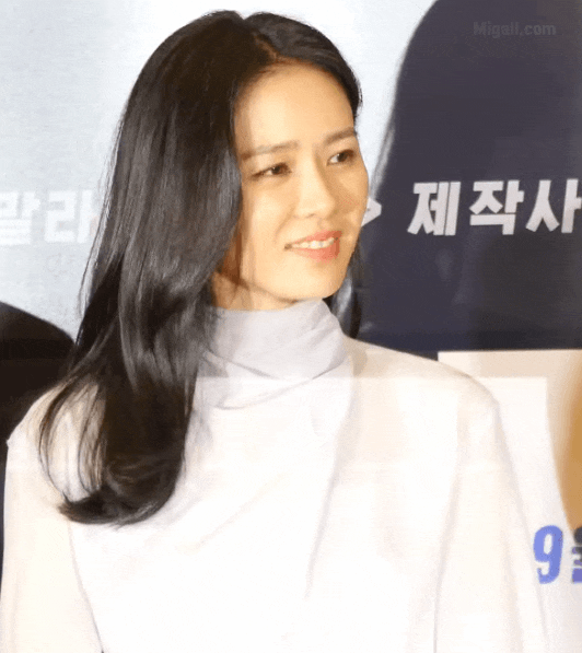 손예진 협상 시사회.gif | 인스티즈