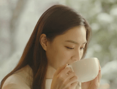 크리스마스에 다들 이런 여자랑 커피마심 | 인스티즈