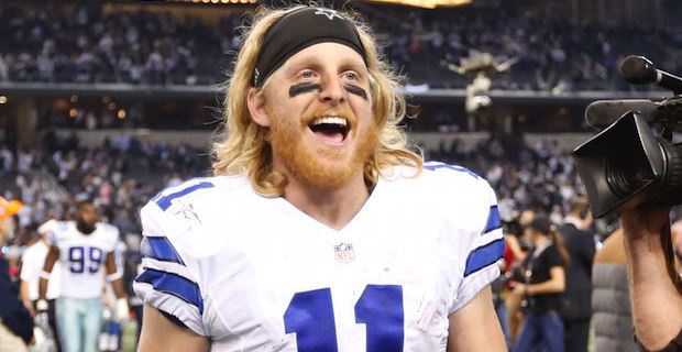 NFL 오늘자 WR 콜 비즐리의 미친 캐치 ㄷㄷ | 인스티즈
