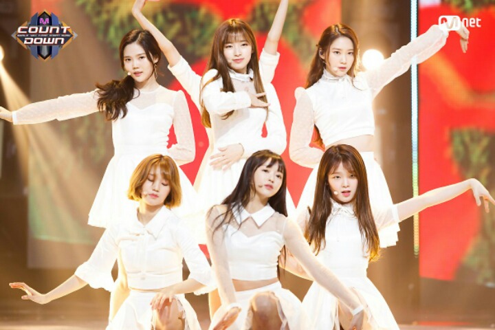 오마이걸 엠카운트다운 무대 단체&개인 사진 | 인스티즈