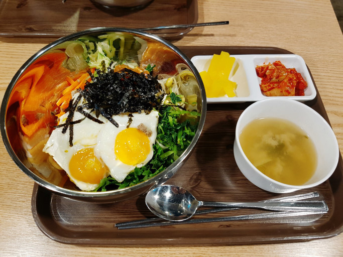 홍대 5,000원 비빔밥 무한리필 | 인스티즈