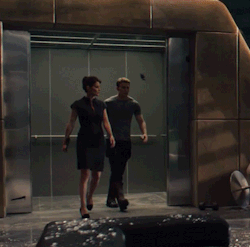 [MCU] 귀염 터지는 어벤져스: 에이지 오브 울트론 개그릴 장면들.gif | 인스티즈
