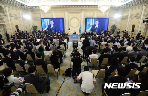 [문재인] 문재인 대통령 취임 100일 기자회견현장 사진 | 인스티즈