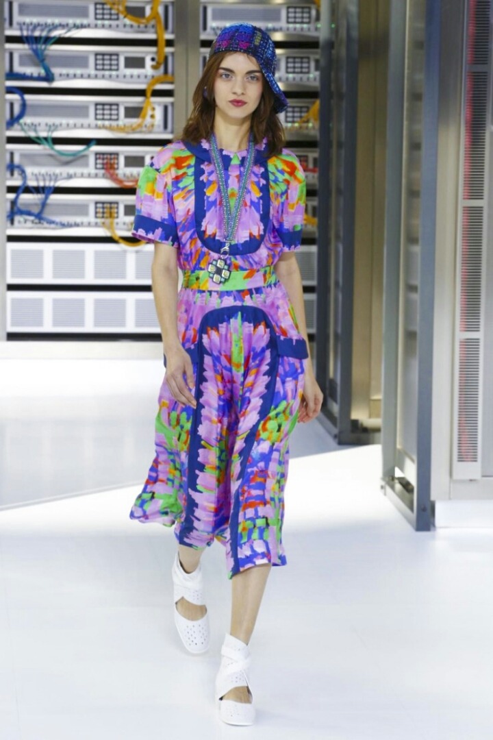 Chanel 샤넬 2017 SpringSummer RTW Paris | 인스티즈