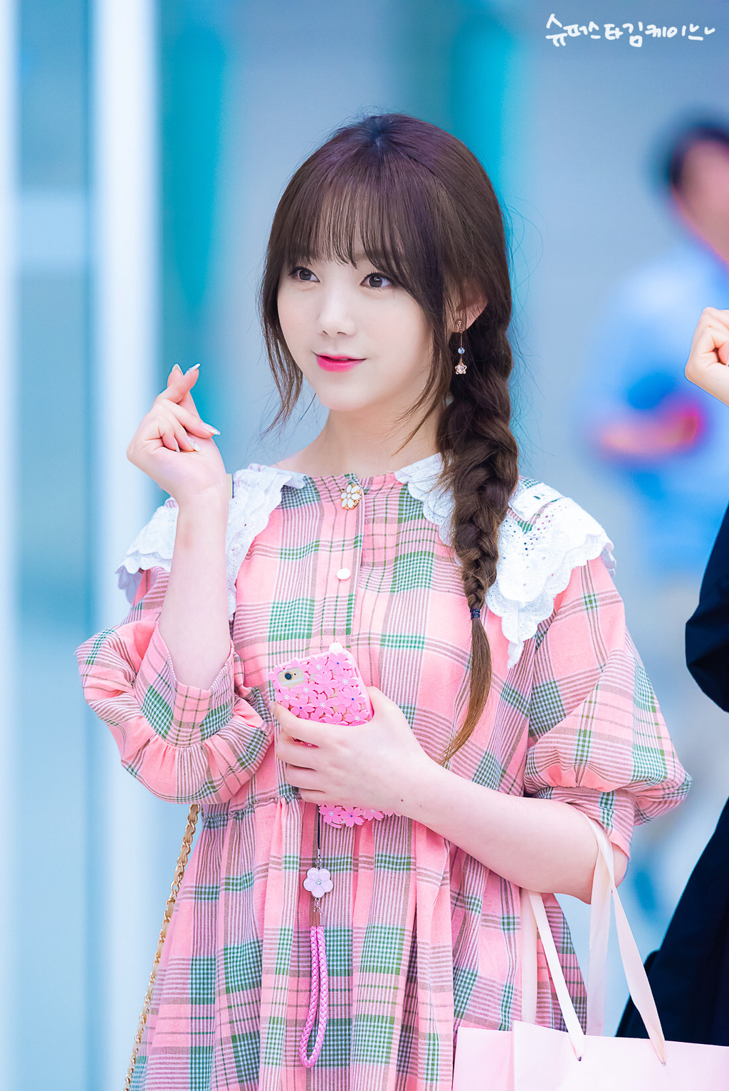 [러블리즈] 커피 한 잔 더 할까 생각 중이라서 케이 | 인스티즈