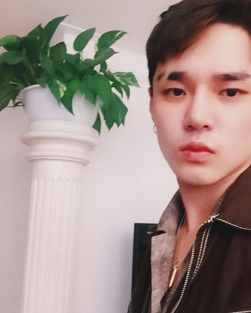 딘딘 잘생긴거 같아요 | 인스티즈