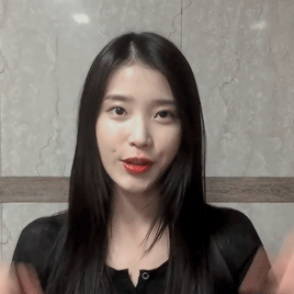 아이유 "오늘 하루도 화이팅!".gif | 인스티즈