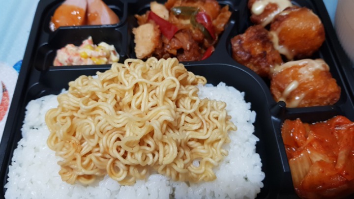 자취남의 조촐한 밥상 | 인스티즈