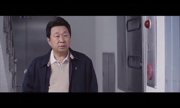 강산맨션 102호에는 살인마가 살고있다. ＜영화＞ 이웃사람 11 | 인스티즈