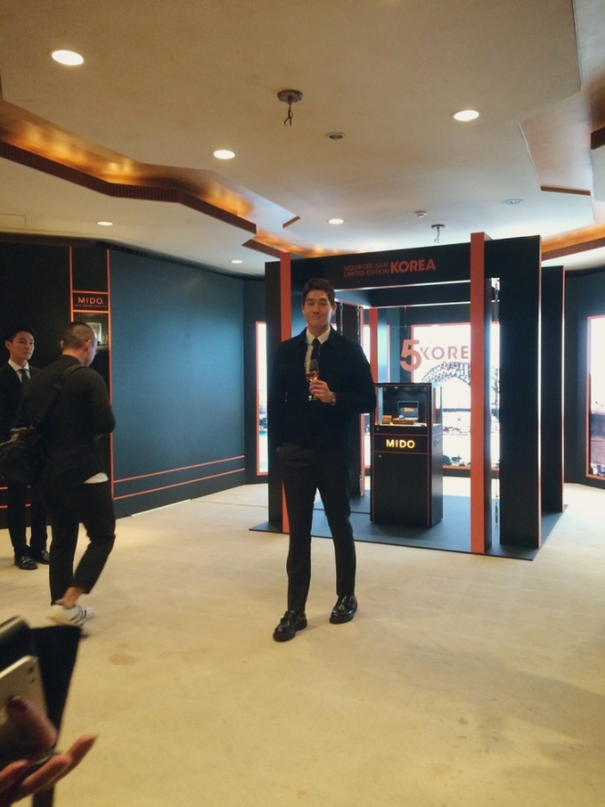 골격이 엄청 큰건 아닌데 실제로 보면 피지컬 좋아 보인다는 배우 | 인스티즈