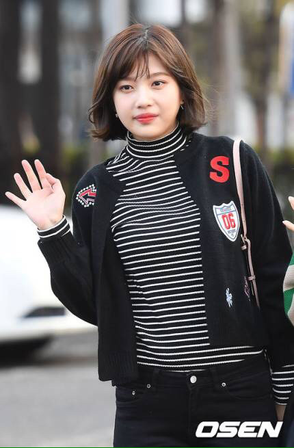 오늘자 레드벨벳 조이 | 인스티즈