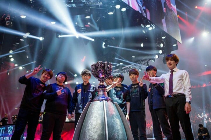 [LOL] 역대급 팀 다시 나온다 VS 절대 불가능하다 | 인스티즈