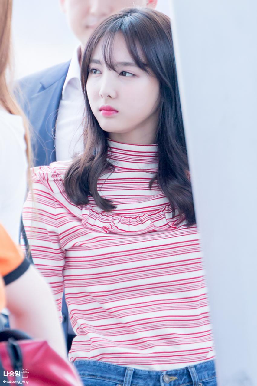 의젓한 맏언니로 돌아온 트와이스 나연 | 인스티즈