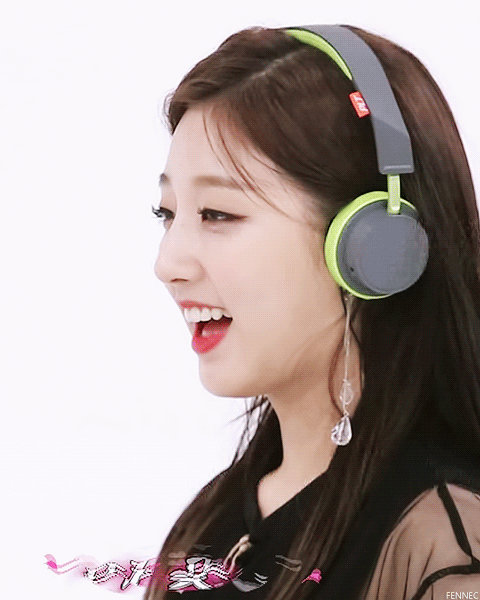 [러블리즈] 세차게 비가 내리고 있어서 예인이 | 인스티즈