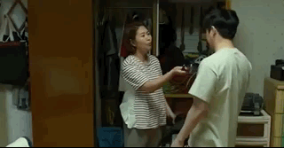 짝녀한테 까이고... 만년 백수인데 환갑잔치에서 마주쳤어요 ㅠㅠ.gif | 인스티즈
