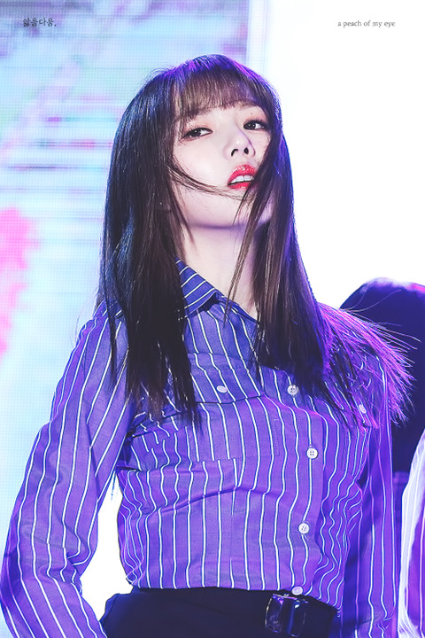 [여자친구] 크리스마스가 얼마남지 않아서 예린이 | 인스티즈