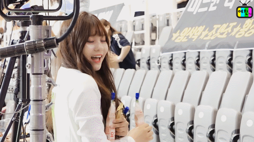 걍 태생부터 짱귀인듯한 여자친구 엄지 움짤모음 .gif | 인스티즈