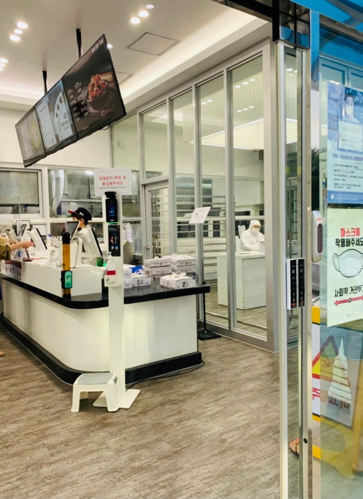 던킨 공장 위생 상태 보고 생각난 만석 반도체.jpg | 인스티즈