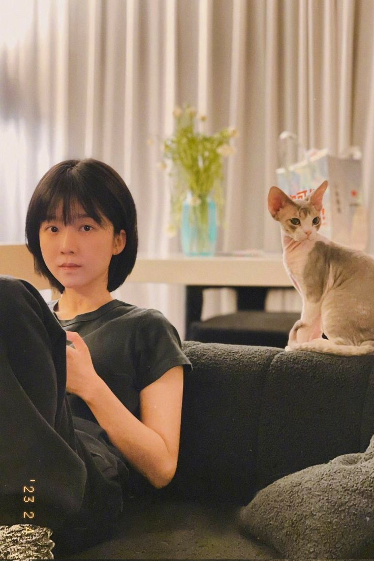 요즘은 단발이 끌리더라... ✂️💇🏻 참고하기 좋은 트렌디한 단발 디자인.jpg | 인스티즈