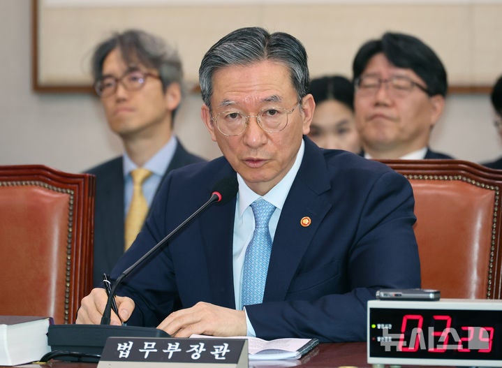 정성호 "동물학대 엄정 대응…'동물 비물건화'민법 개정 추진" | 인스티즈
