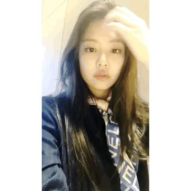 블랙핑크 제니 움짤 모음.insta | 인스티즈