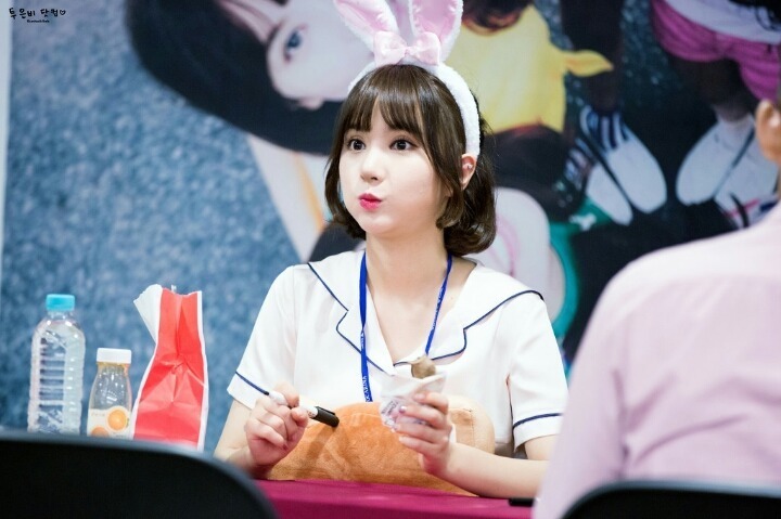 투턱 장인 여자친구 은하.jpgif | 인스티즈