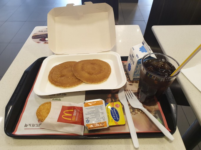 맥모닝 은근히 이거먹을라고 시키는 사람 많음.jpg | 인스티즈