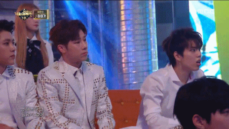 가요대제전 하현우 무대 때 지나치게 뚱했던 세훈 태도 | 인스티즈