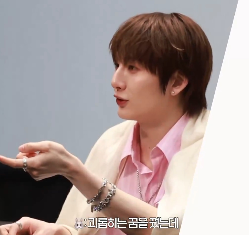 놀라서 팬 할 말 잃게 만든 어느 남돌의 행동...jpg | 인스티즈