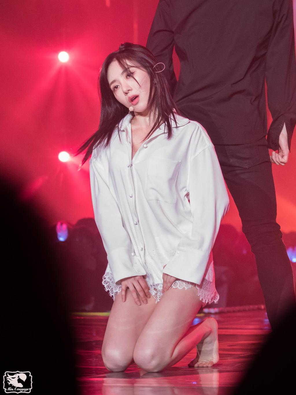 AOA 민아 하의실종+맨발의 섹시 퍼포먼스 | 인스티즈