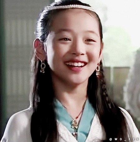 인스타라이브에서 악플 읽던 설리표정변화.gif | 인스티즈
