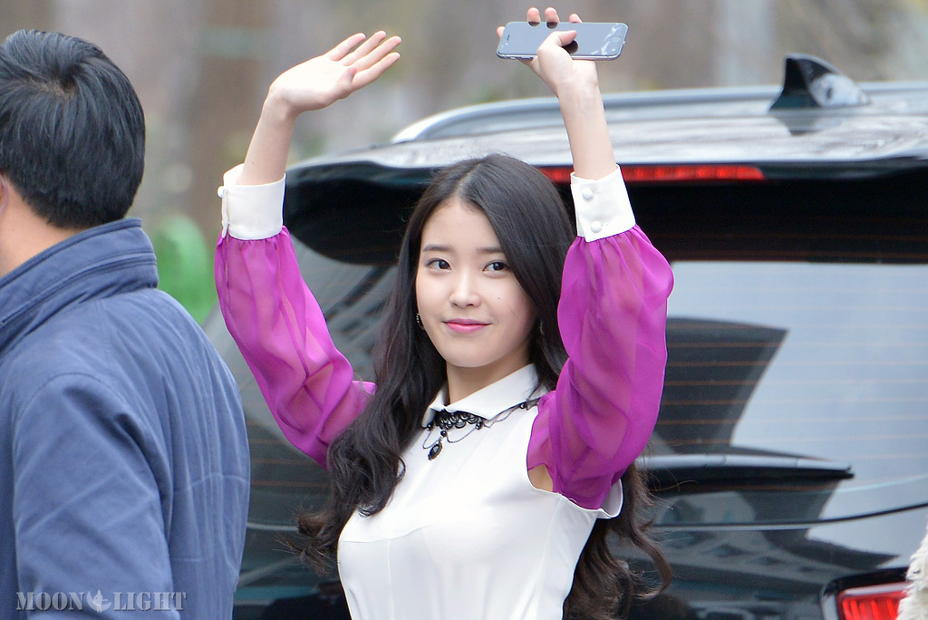 우희 겨드랑이 움짤.GIF (feat.아이유는 진정 나를 저격한건가...) | 인스티즈