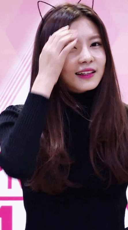 프로듀스101 젤리피쉬 김나영 뒤태.gif | 인스티즈
