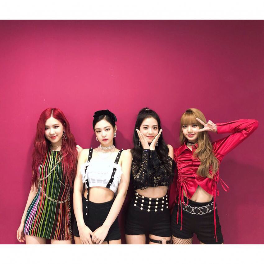 오늘자 블랙핑크 인스타 단체사진 | 인스티즈