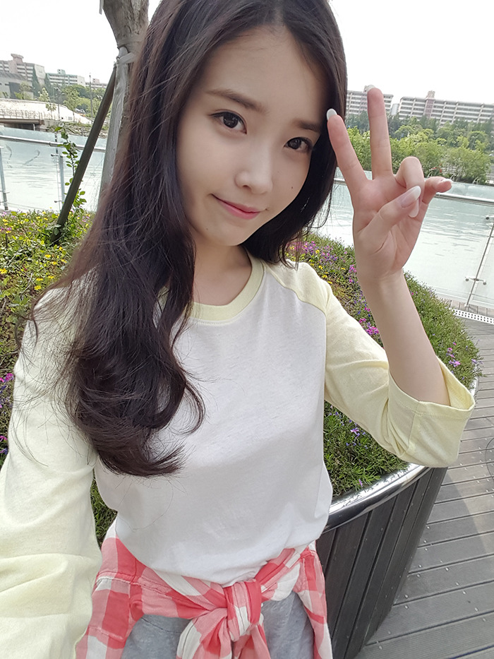 아이유 일상사진들 | 인스티즈