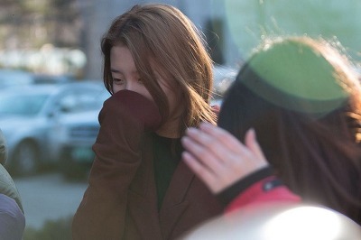  아이돌들의 특이한 손버릇.jpg | 인스티즈