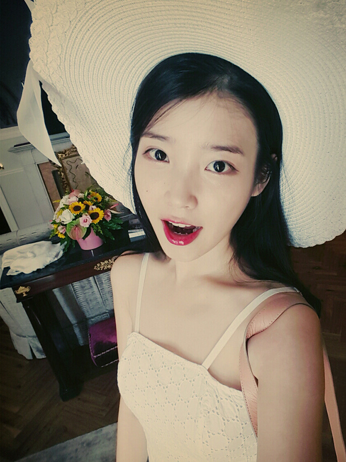 아이유 일상사진들 | 인스티즈