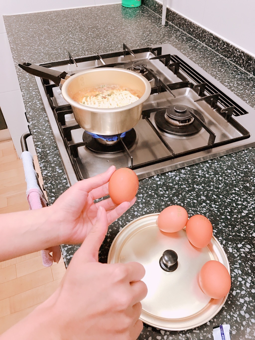 라면 특이하게 먹는 정은지.jpg | 인스티즈