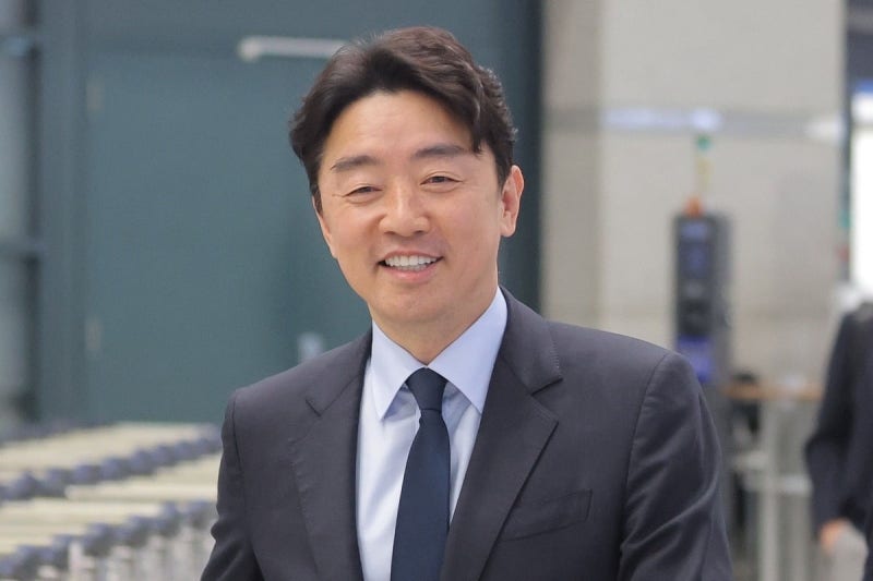 '이상한 비서실장' 강훈식 | 인스티즈