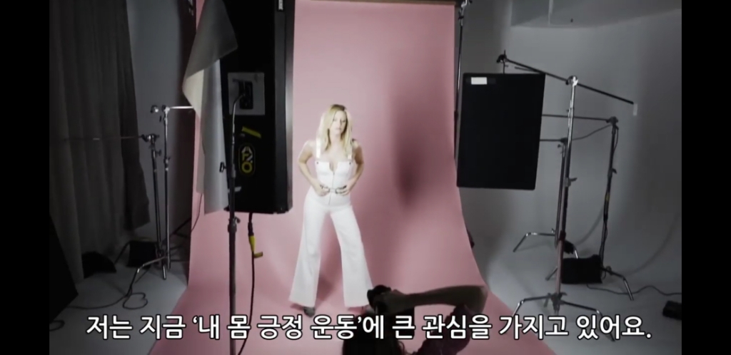 릴리 라인하트가 자신의 사진에 포토샵을 하지 않는 이유 | 인스티즈